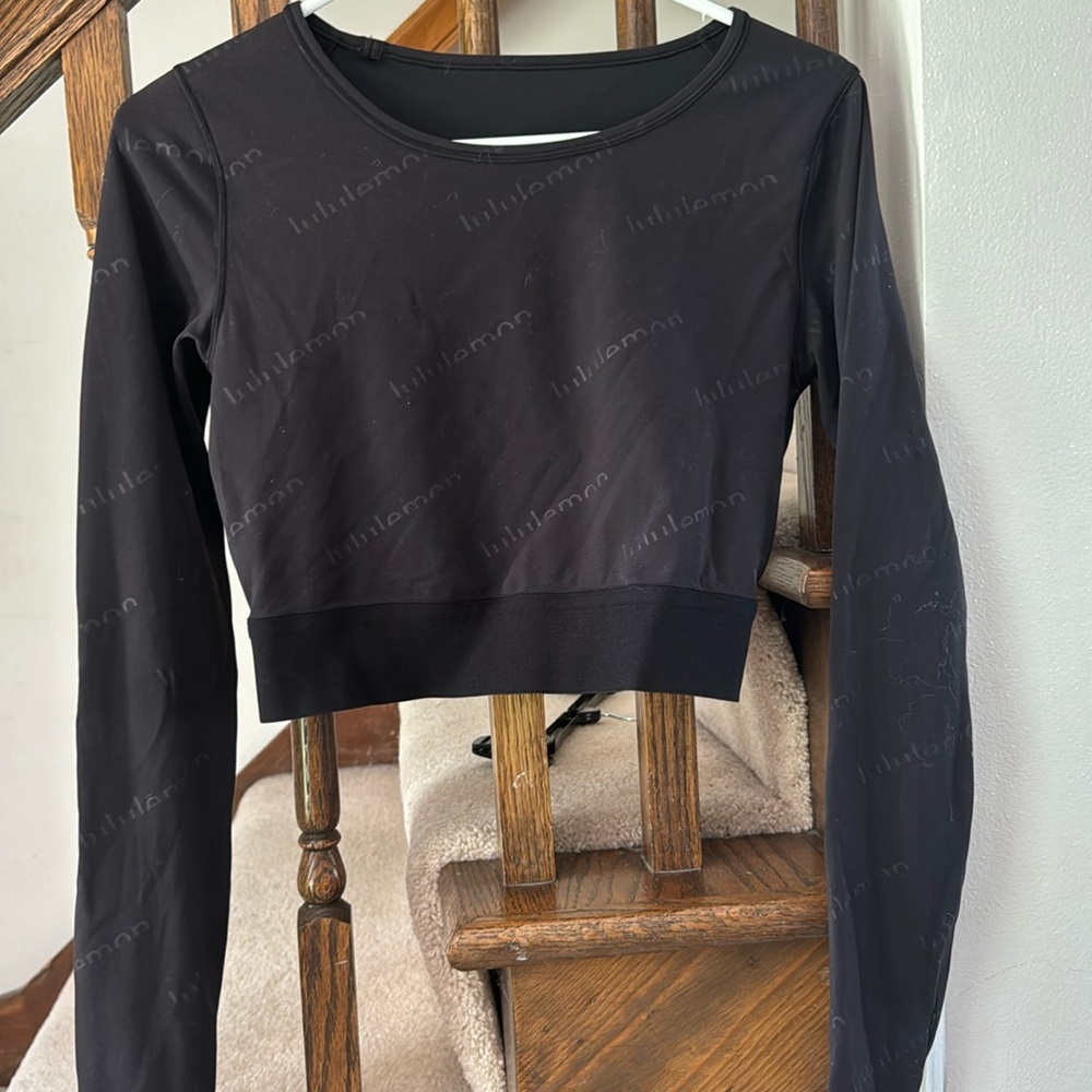 LIMITED EDITION Lululemon long sleeve crop top